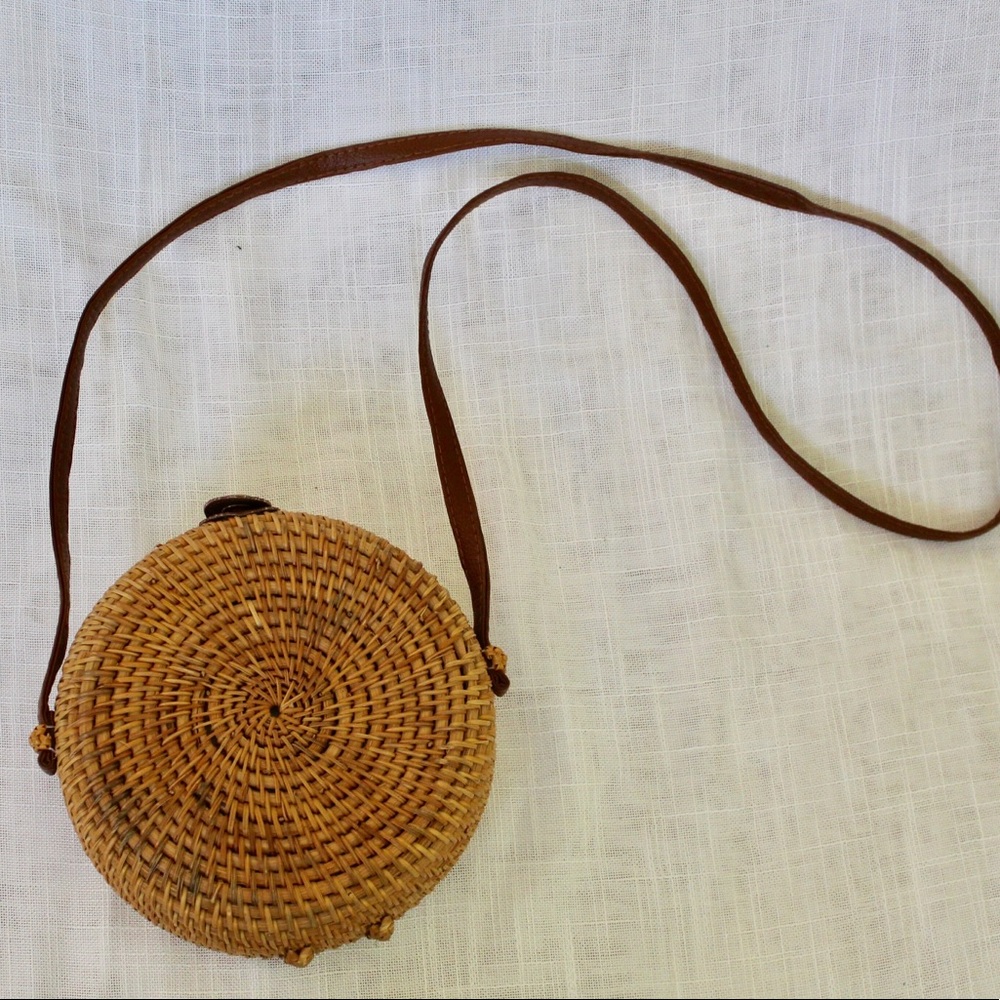 Woven Rattan Circle crossbody